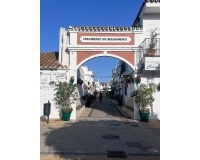 Resale - Town house - Estepona - Cancelada