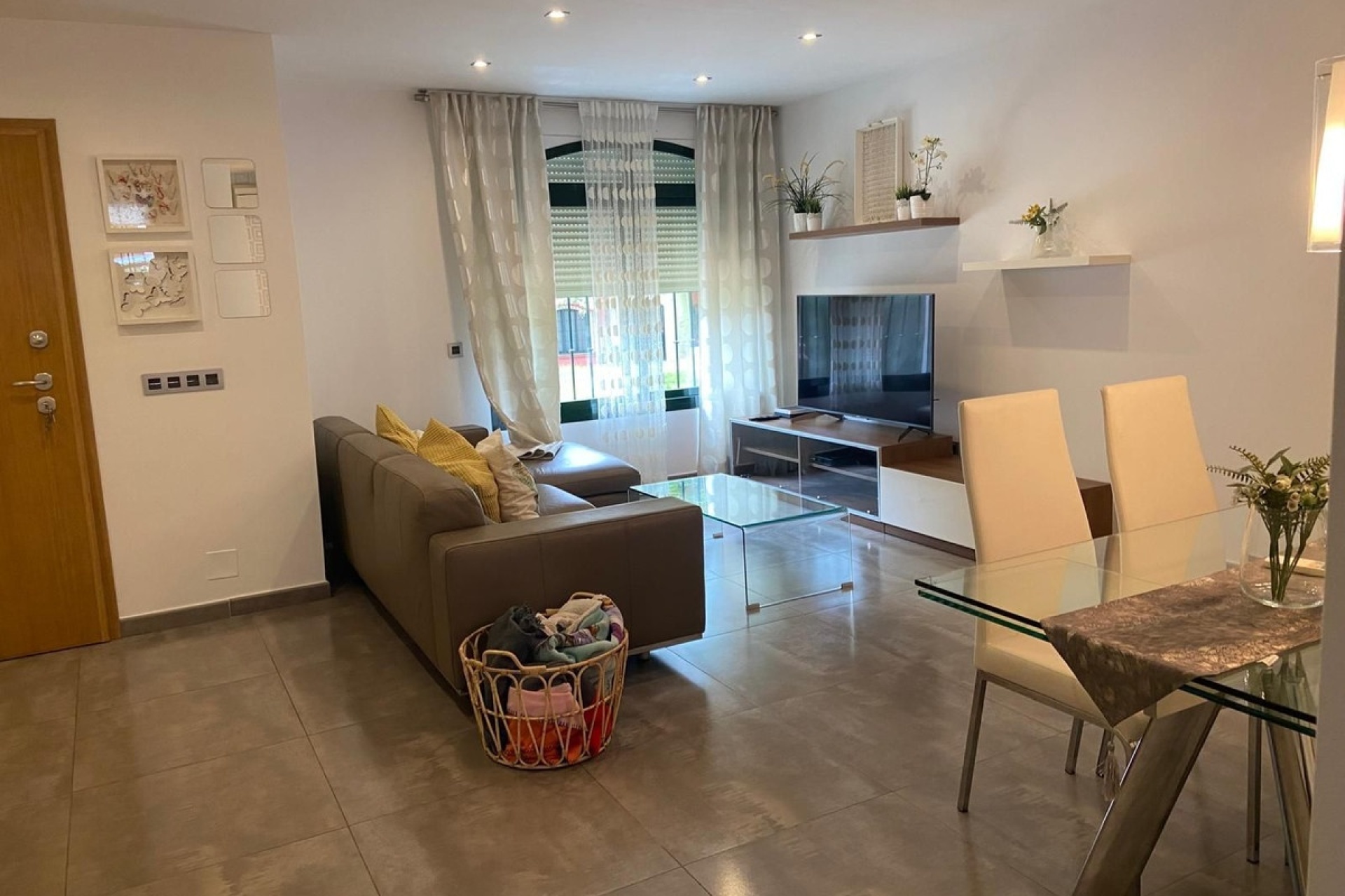 Resale - Town house - Estepona - Cancelada