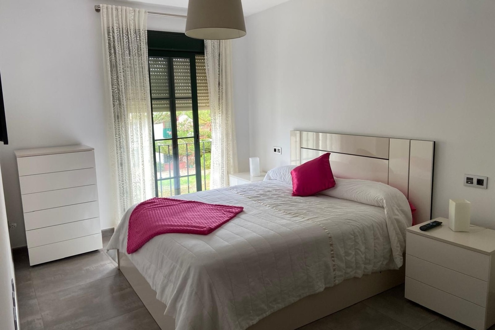 Resale - Town house - Estepona - Cancelada