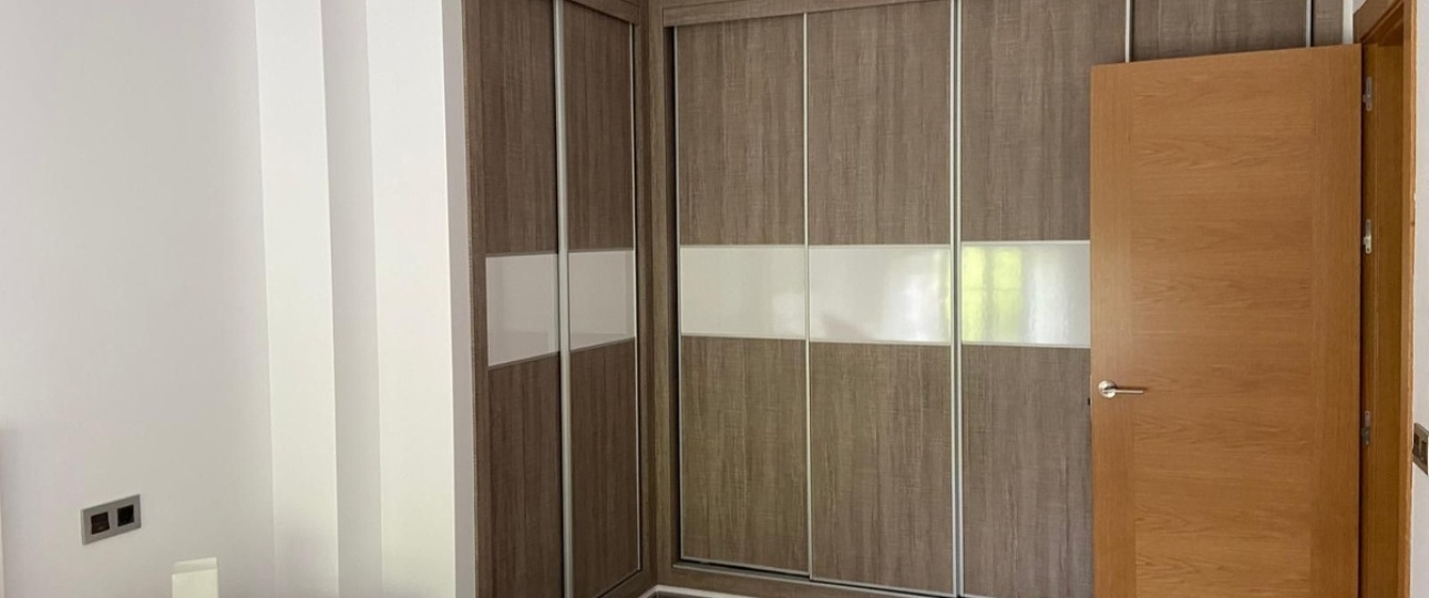 Resale - Town house - Estepona - Cancelada