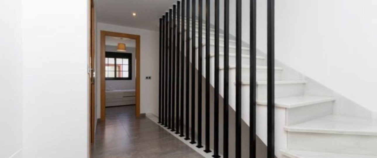 Resale - Town house - Estepona - Cancelada