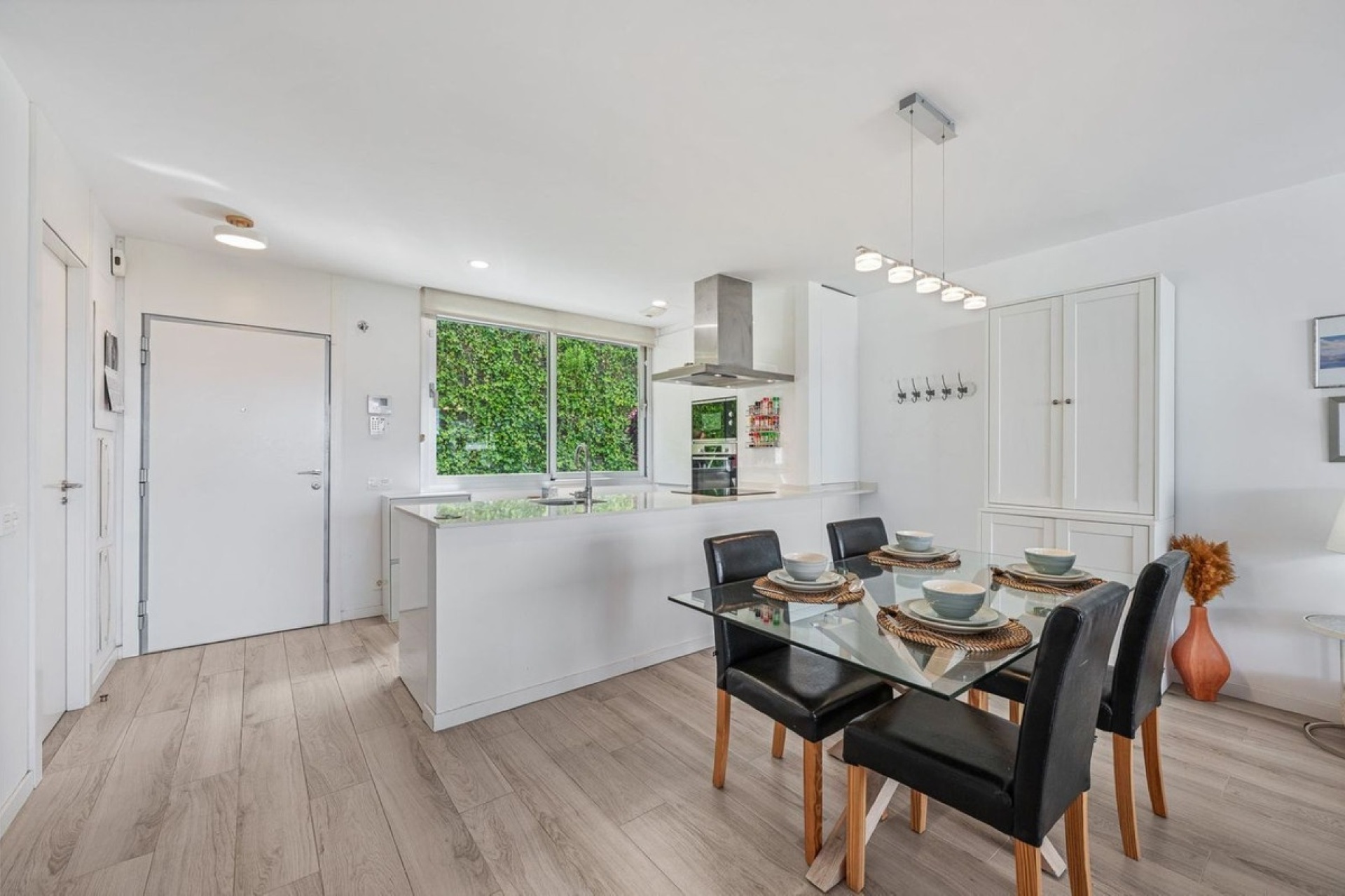 Resale - Town house - Estepona - Cancelada