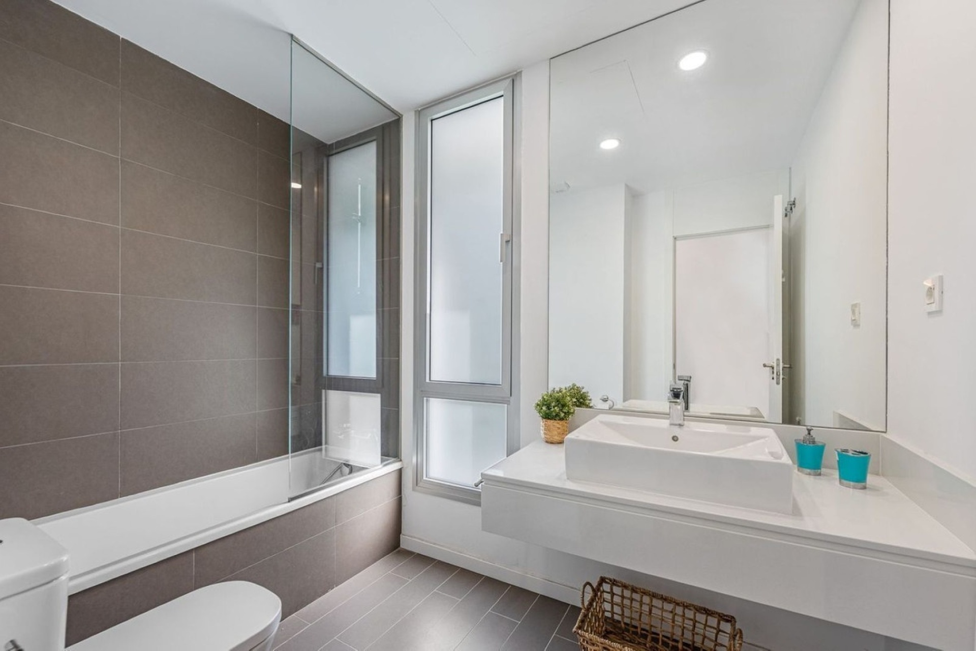 Resale - Town house - Estepona - Cancelada