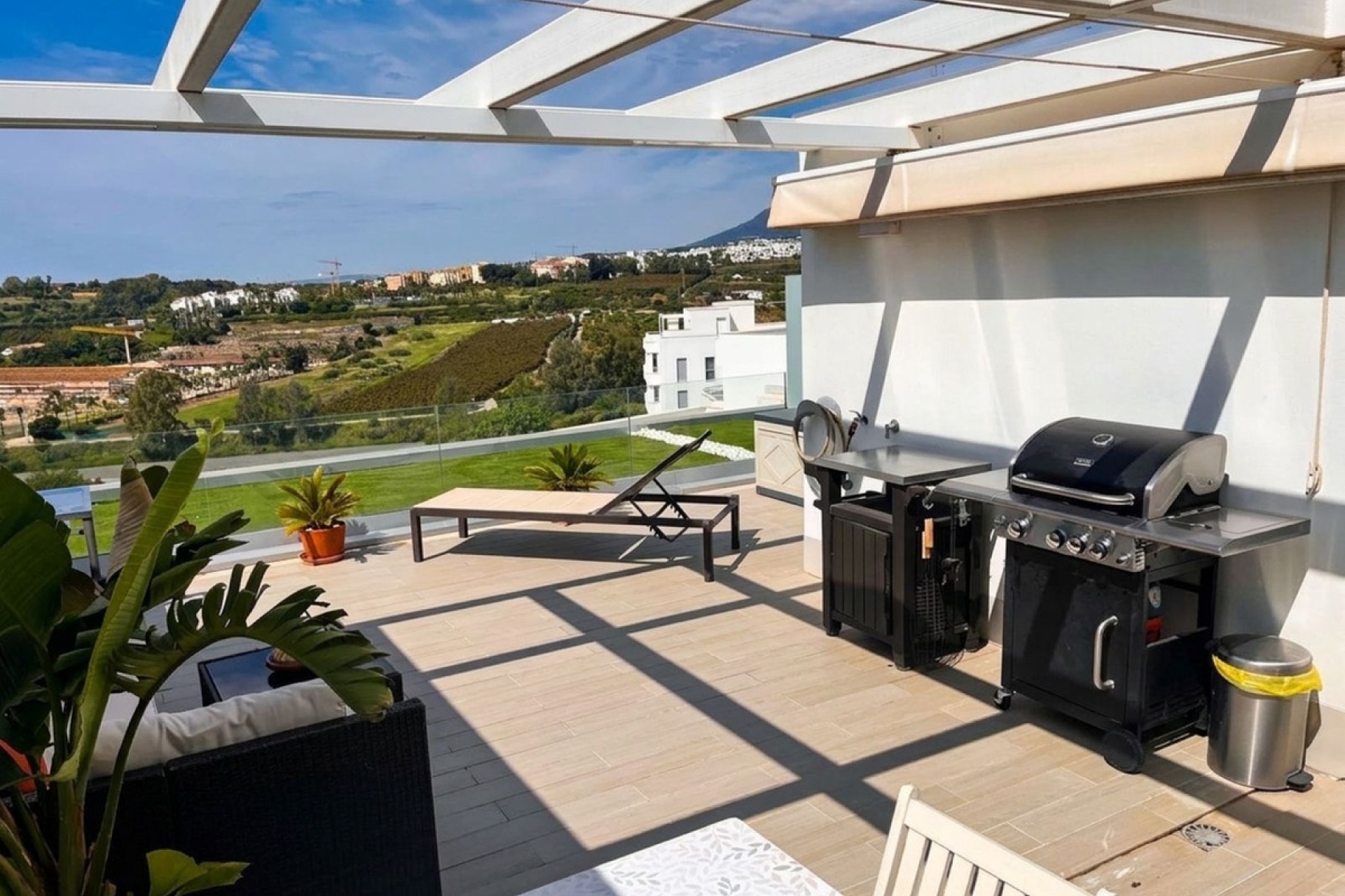 Resale - Town house - Estepona - Cancelada