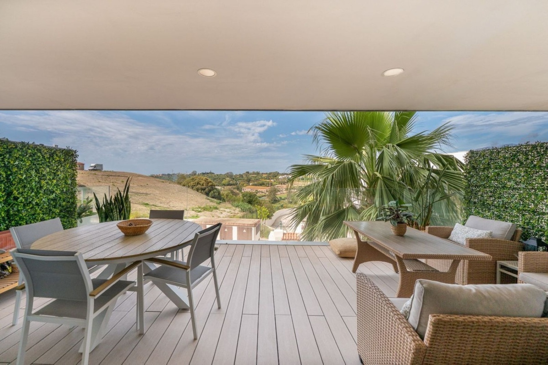 Resale - Town house - Estepona - Cancelada