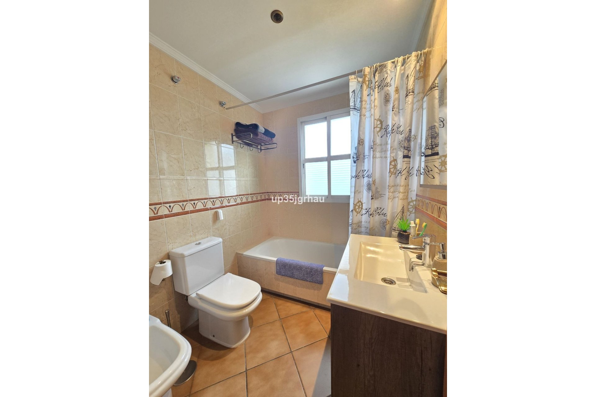 Resale - Town house - Estepona - Cancelada