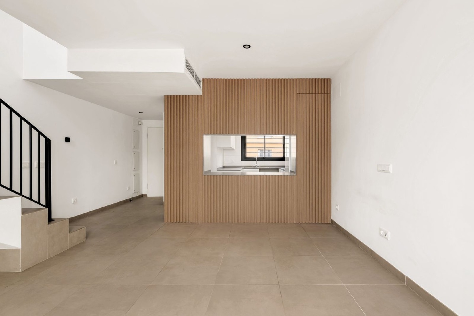 Resale - Town house - Estepona - Cancelada