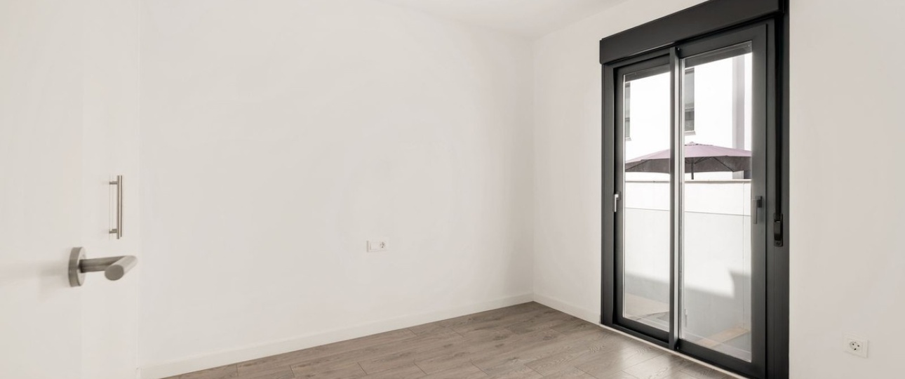 Resale - Town house - Estepona - Cancelada