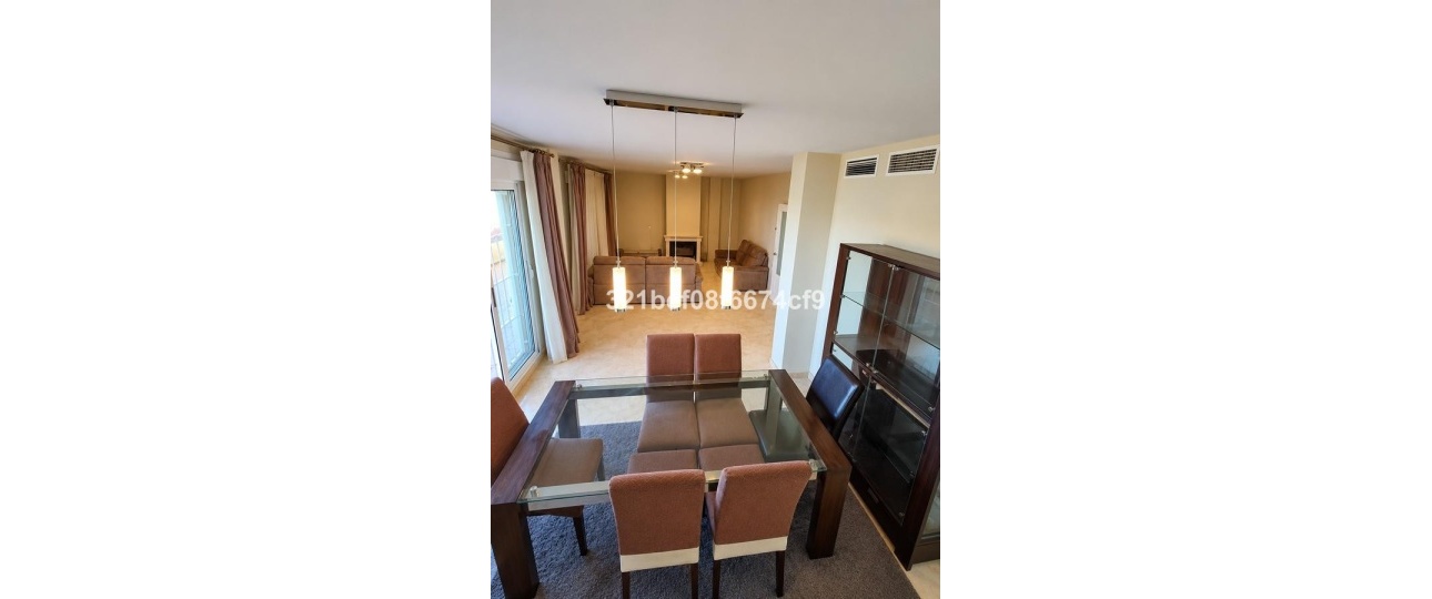 Resale - Town house - Estepona - Cancelada