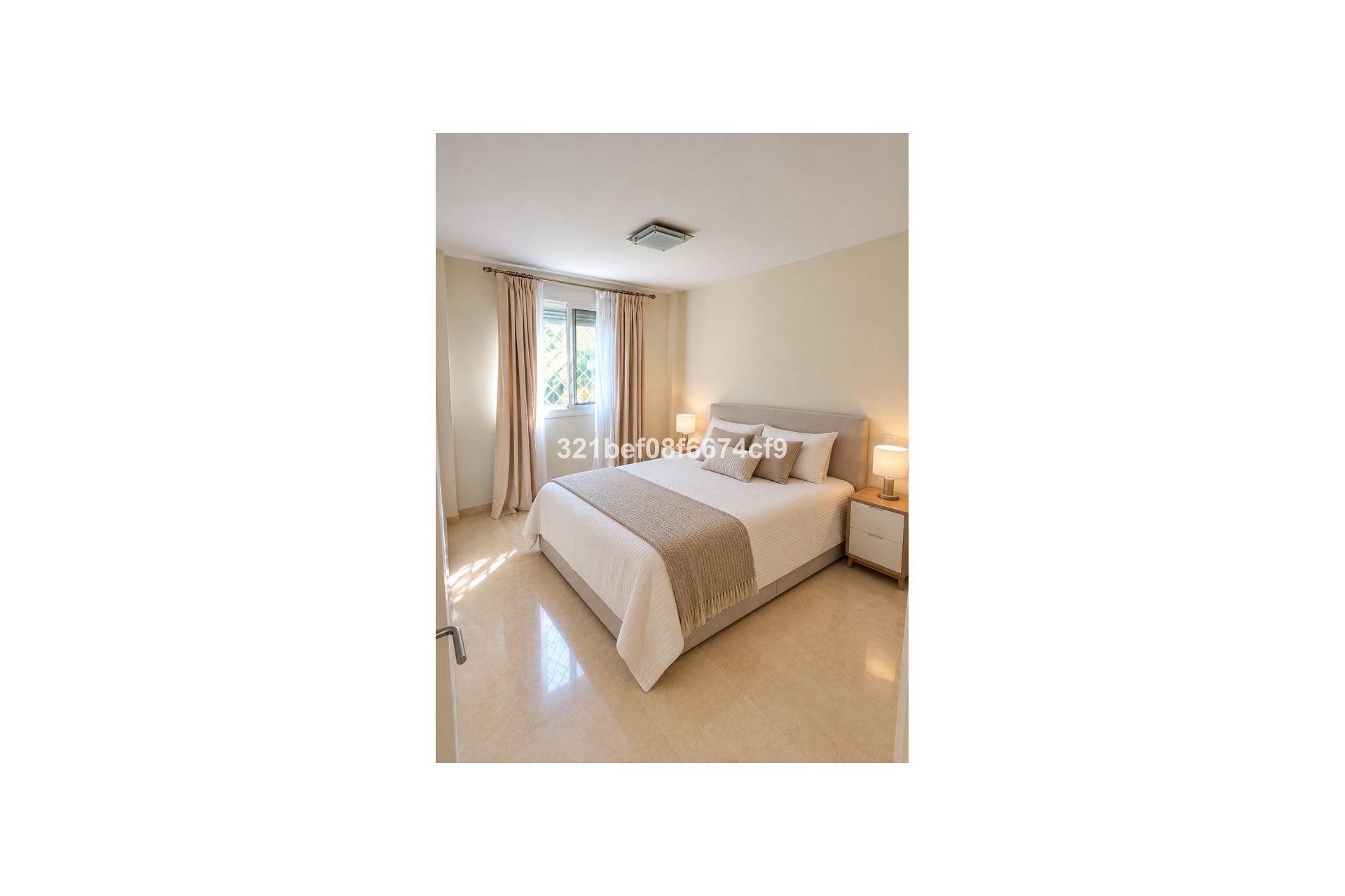 Resale - Town house - Estepona - Cancelada