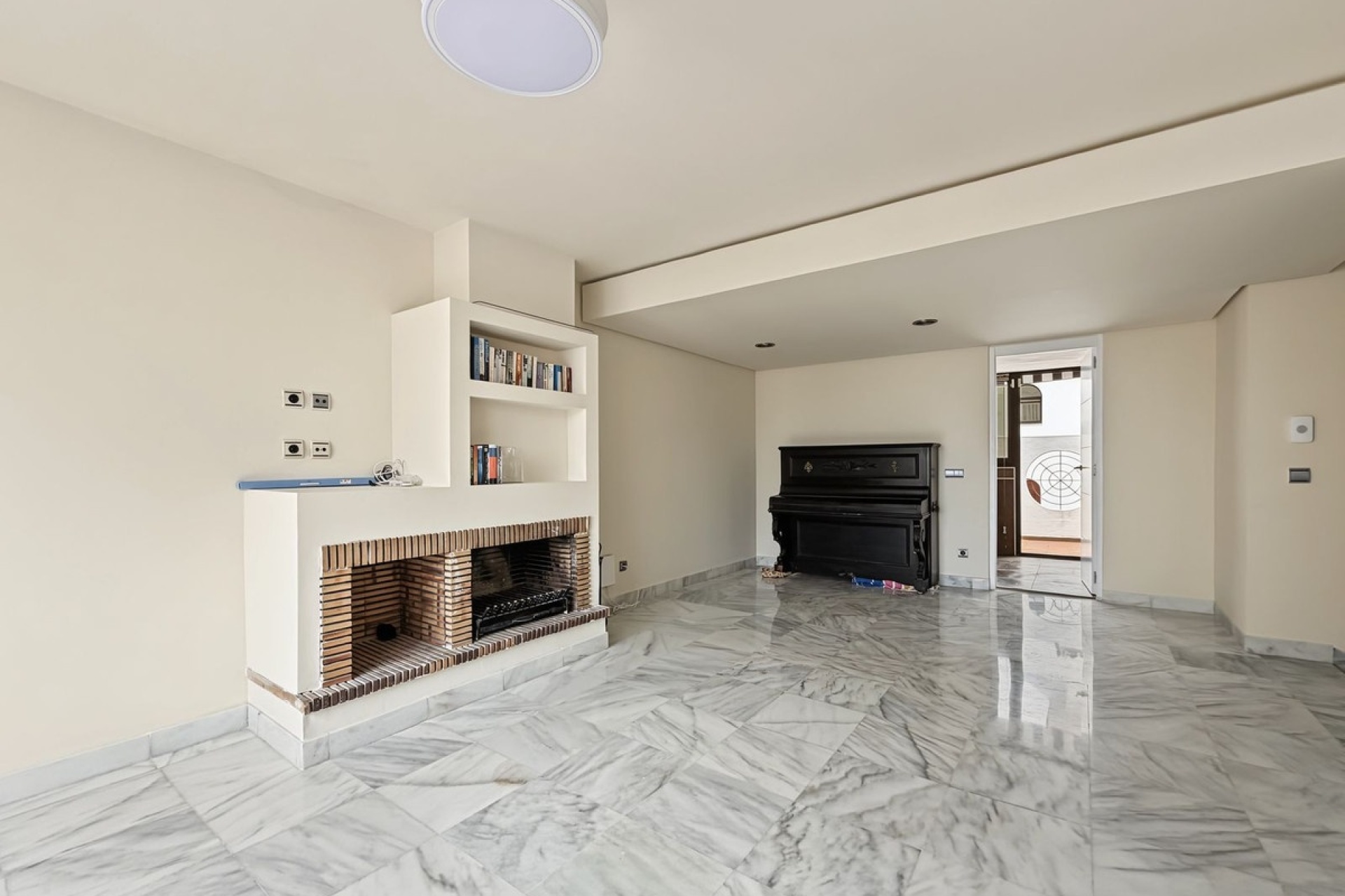 Resale - Town house - Estepona - Cancelada