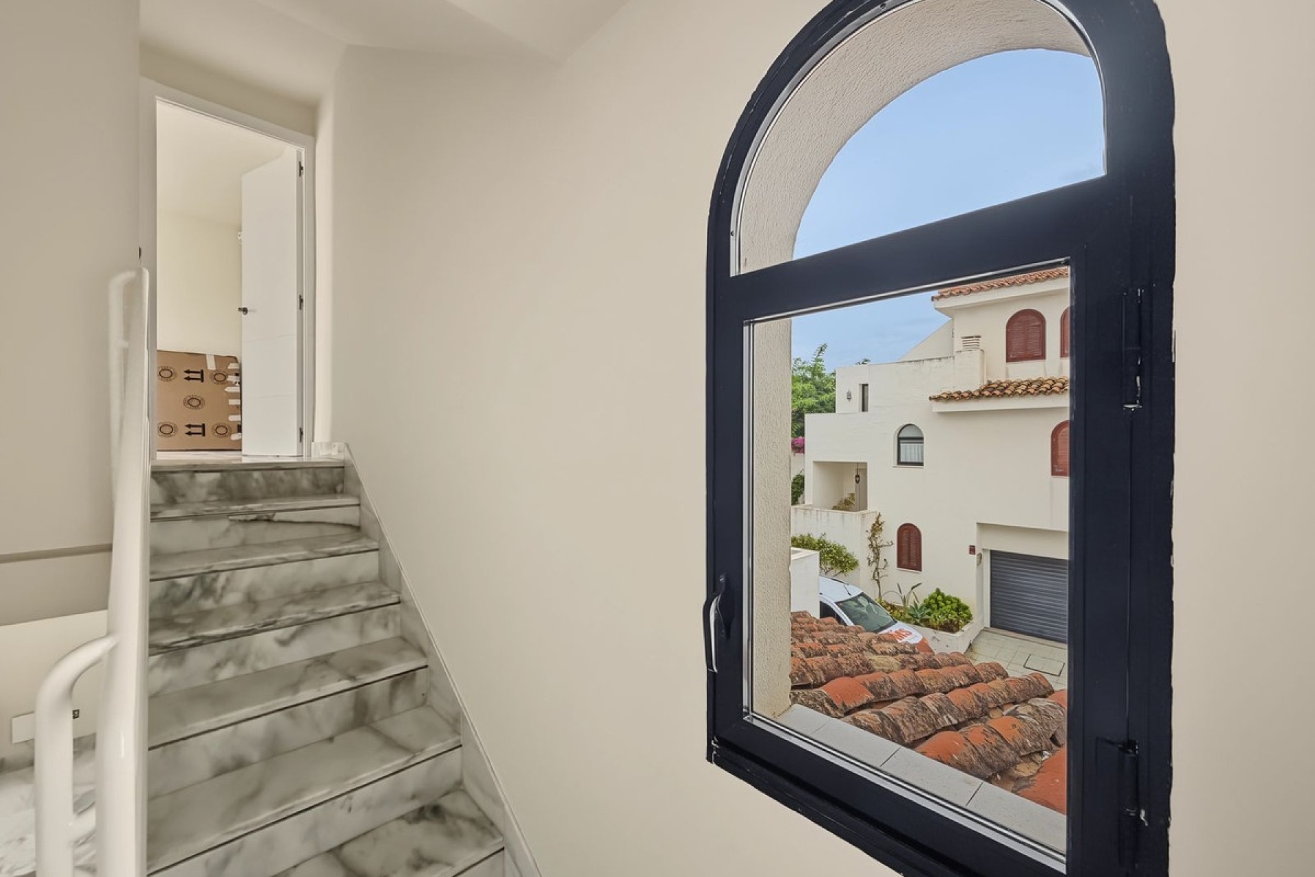 Resale - Town house - Estepona - Cancelada