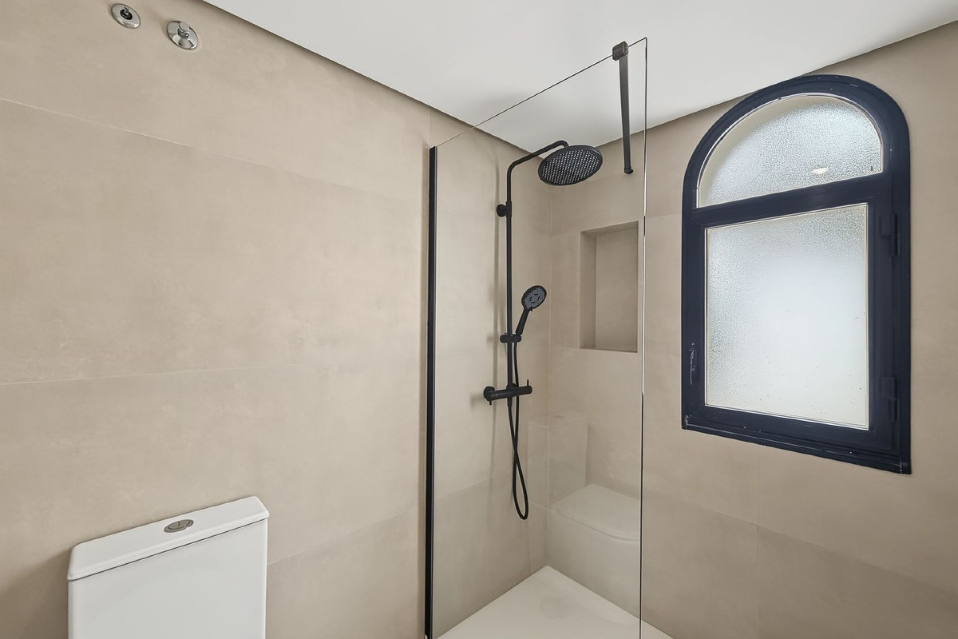 Resale - Town house - Estepona - Cancelada