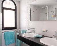 Resale - Town house - Estepona - Costalita