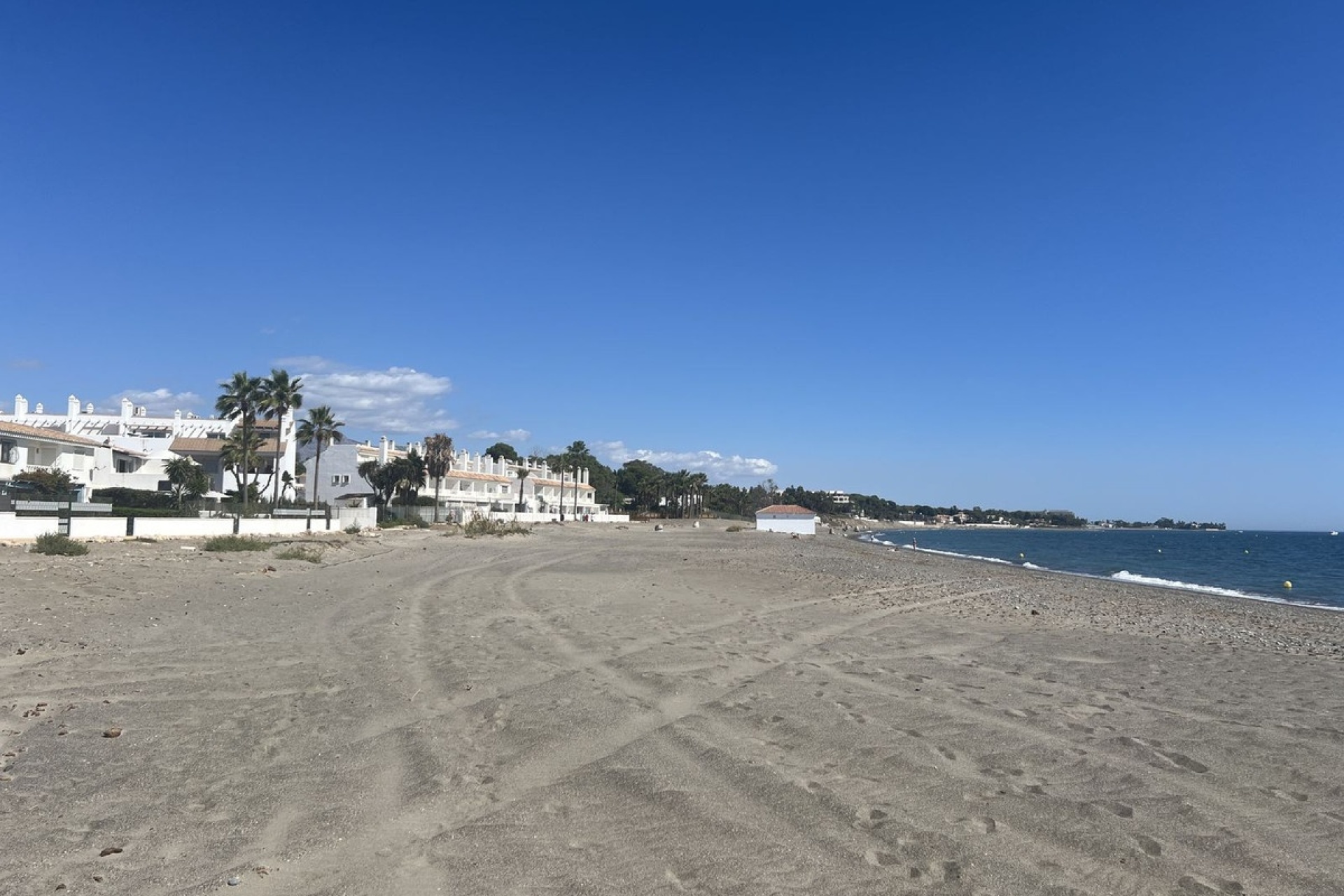 Resale - Town house - Estepona - Costalita