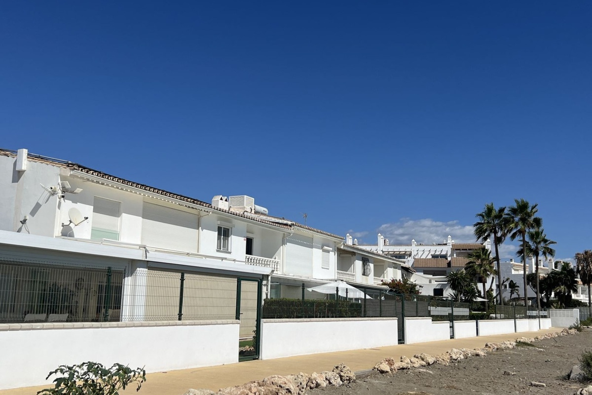 Resale - Town house - Estepona - Costalita