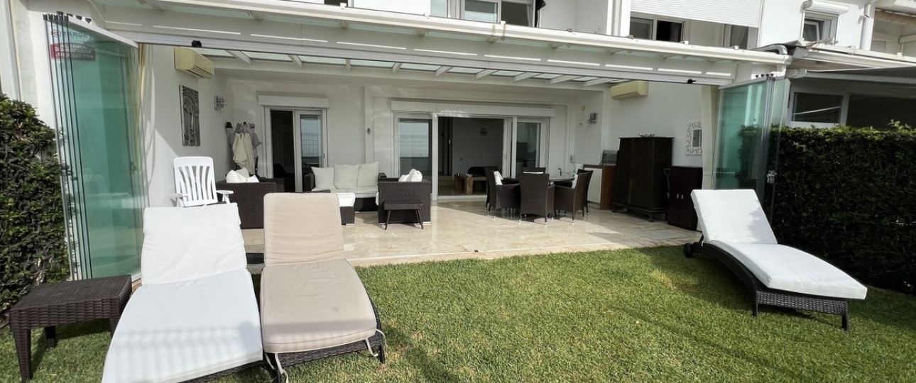 Resale - Town house - Estepona - Costalita
