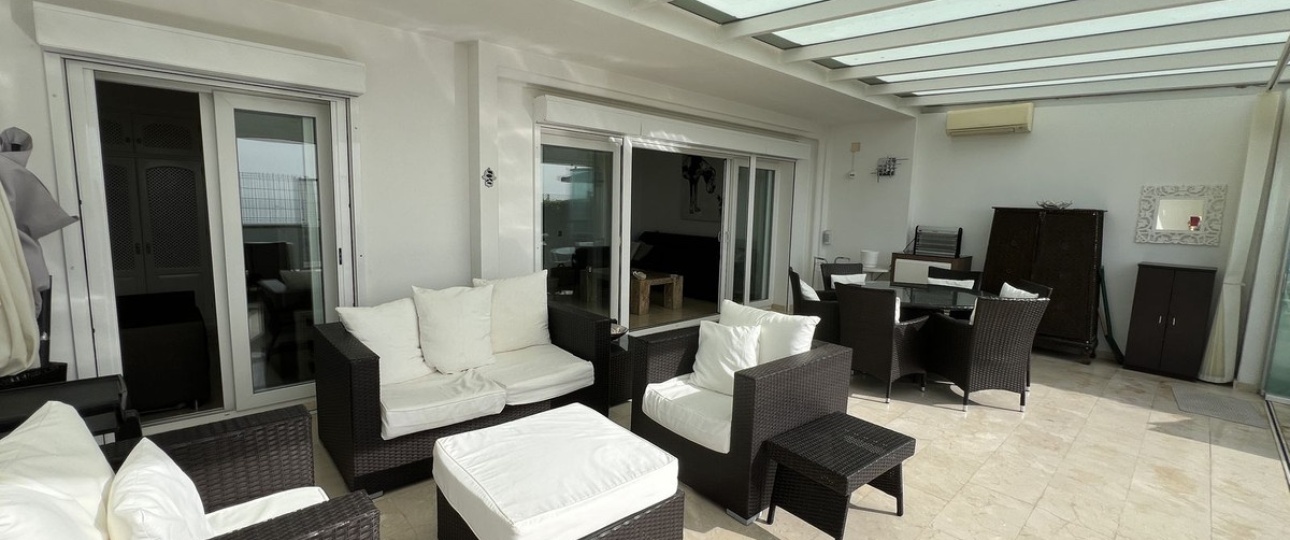 Resale - Town house - Estepona - Costalita