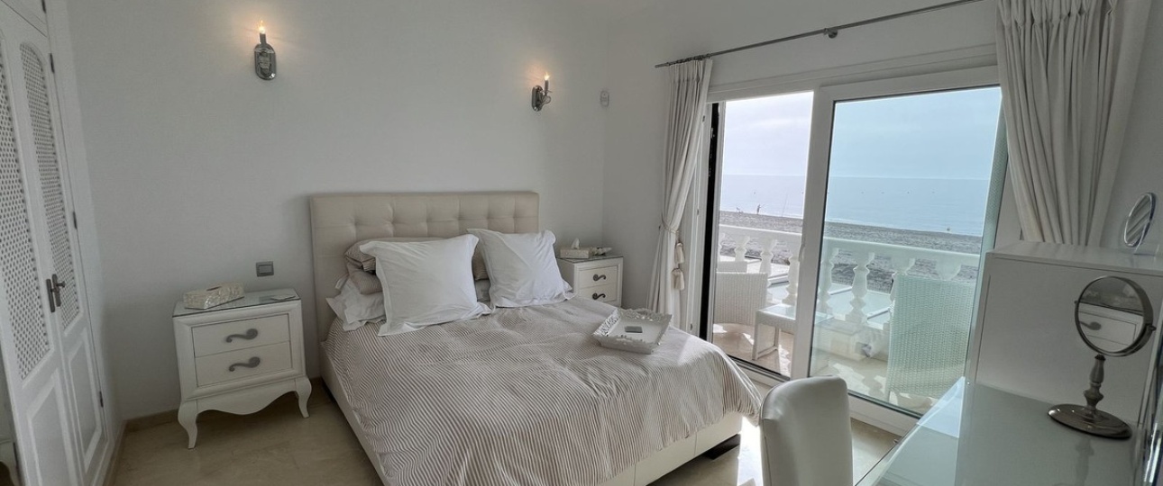 Resale - Town house - Estepona - Costalita