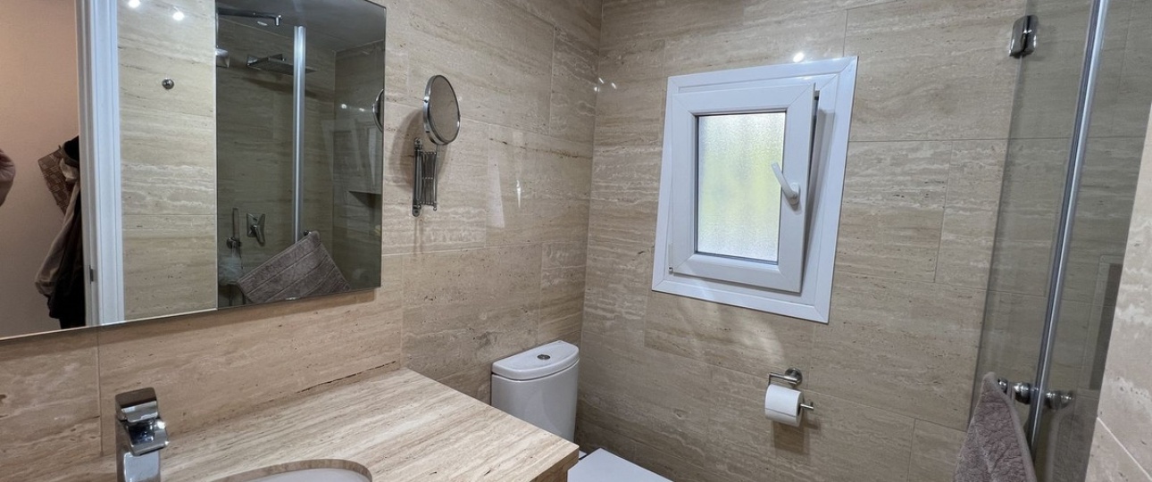 Resale - Town house - Estepona - Costalita