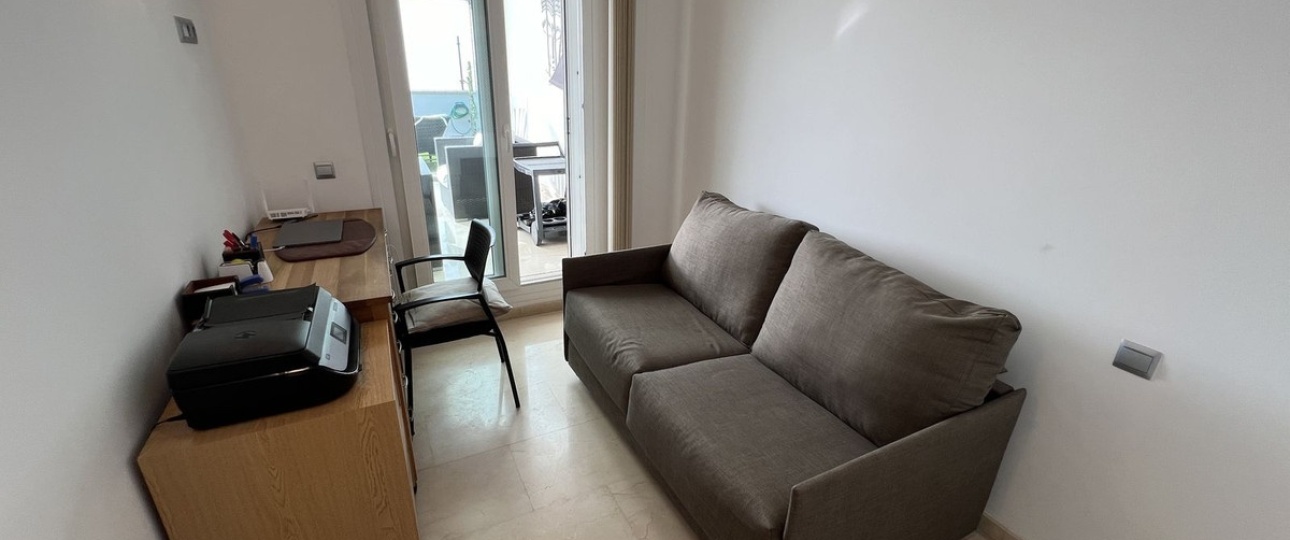 Resale - Town house - Estepona - Costalita