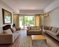 Resale - Town house - Estepona - Costalita