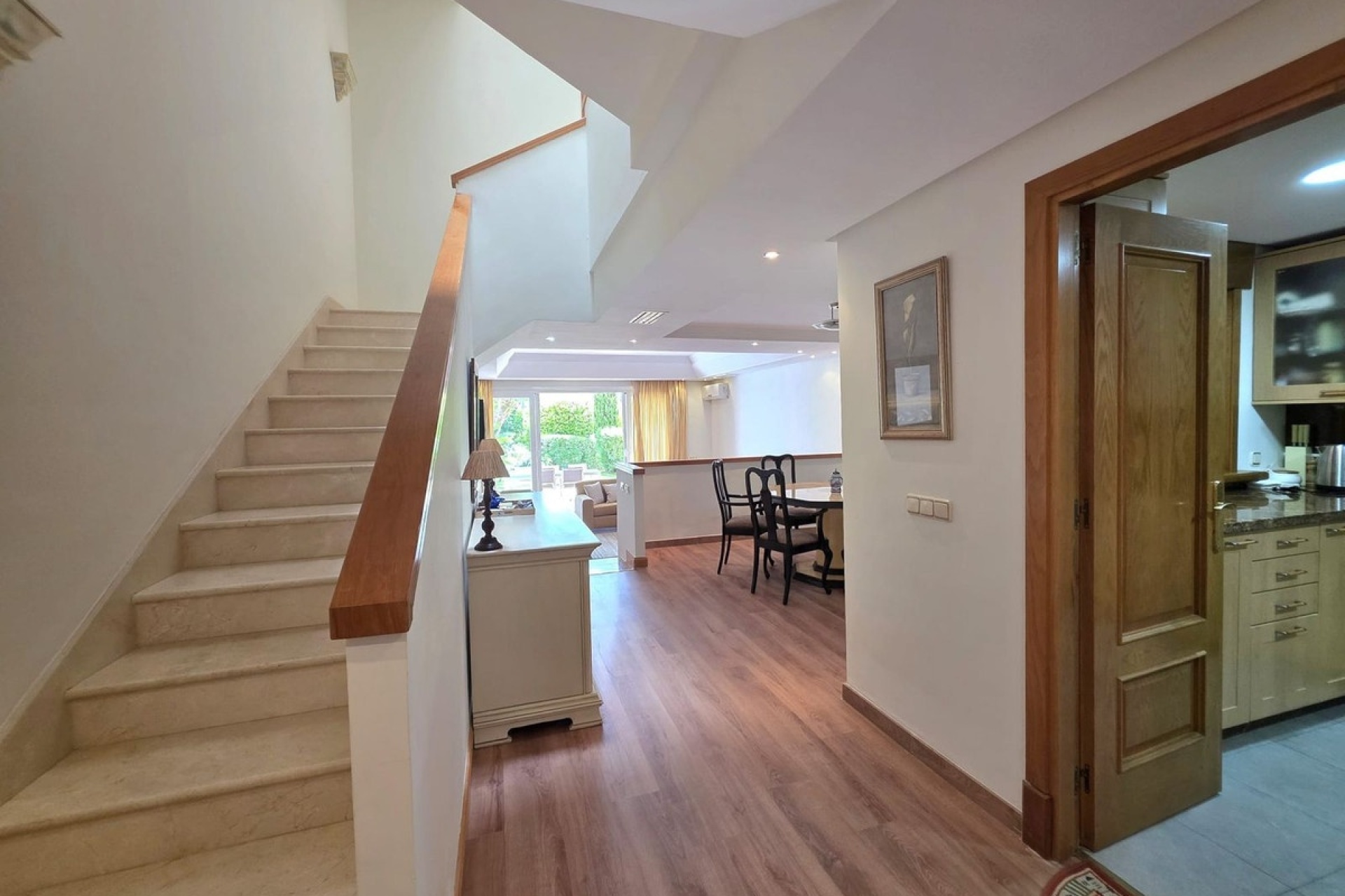 Resale - Town house - Estepona - Costalita