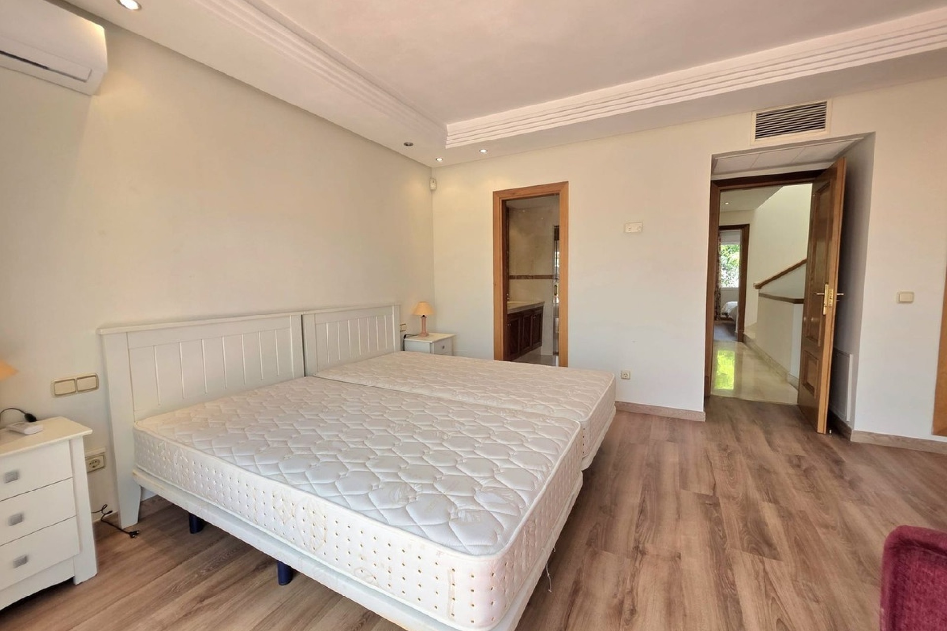 Resale - Town house - Estepona - Costalita