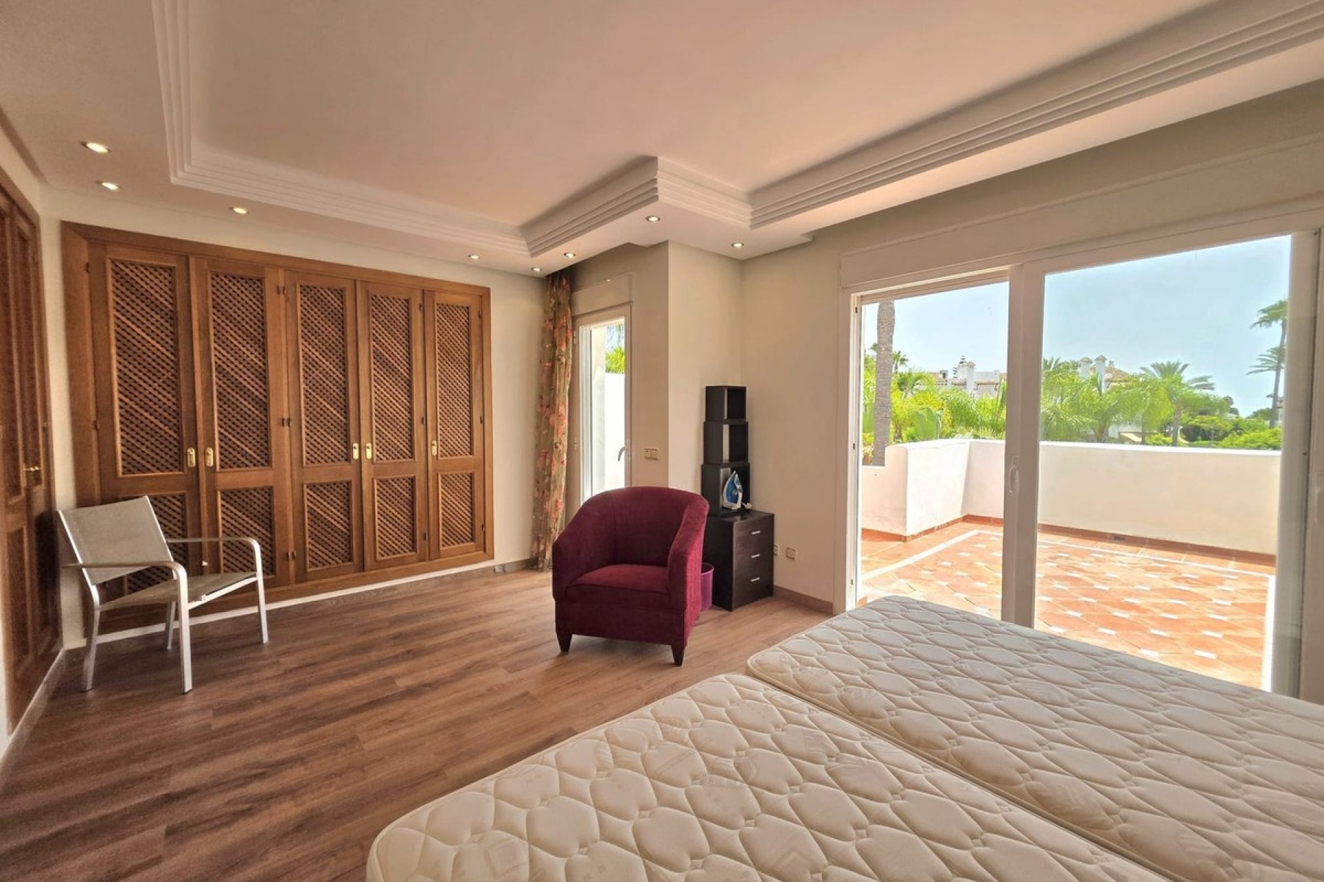Resale - Town house - Estepona - Costalita