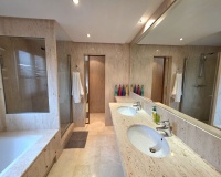 Resale - Town house - Estepona - Costalita