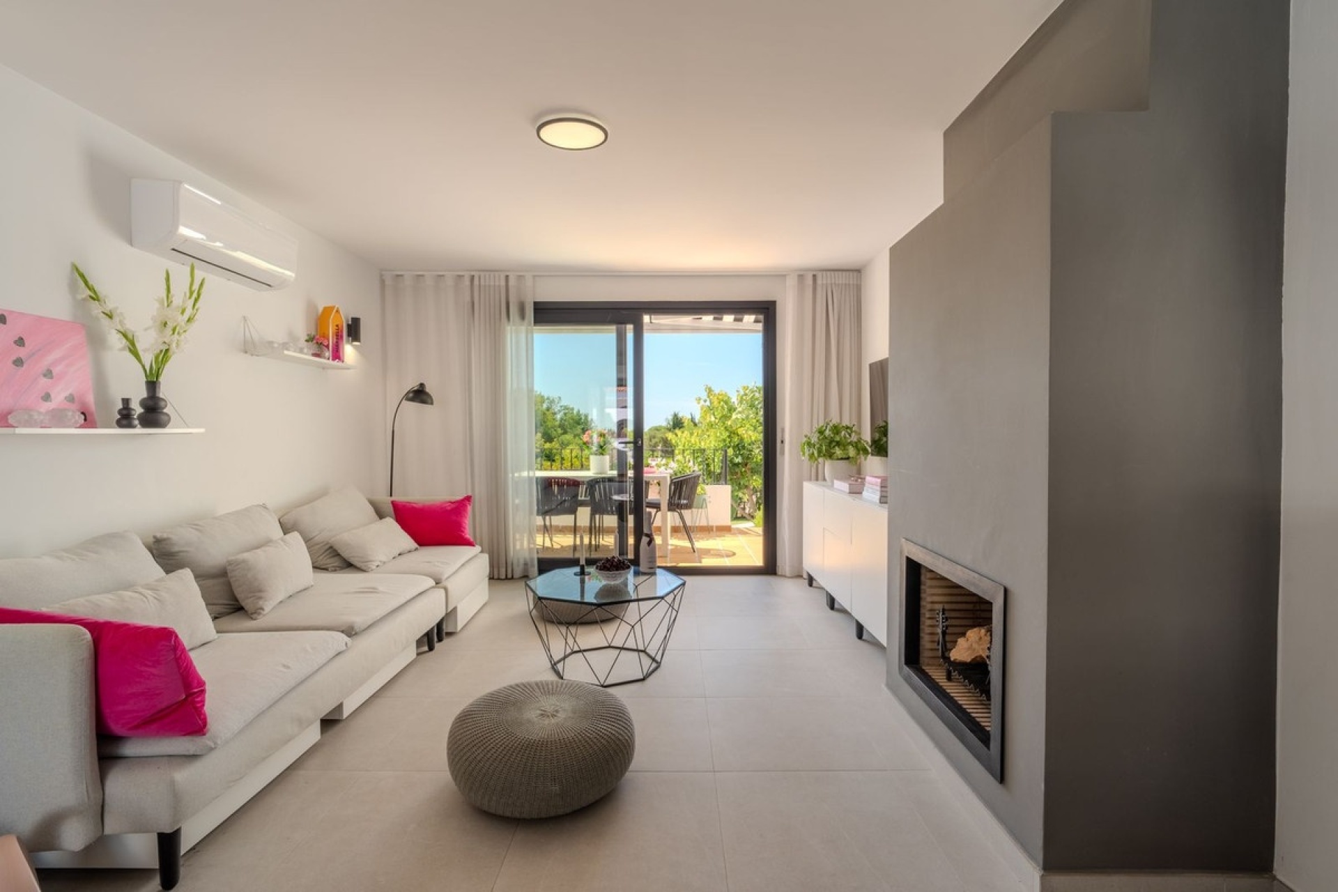 Resale - Town house - Estepona - Costalita
