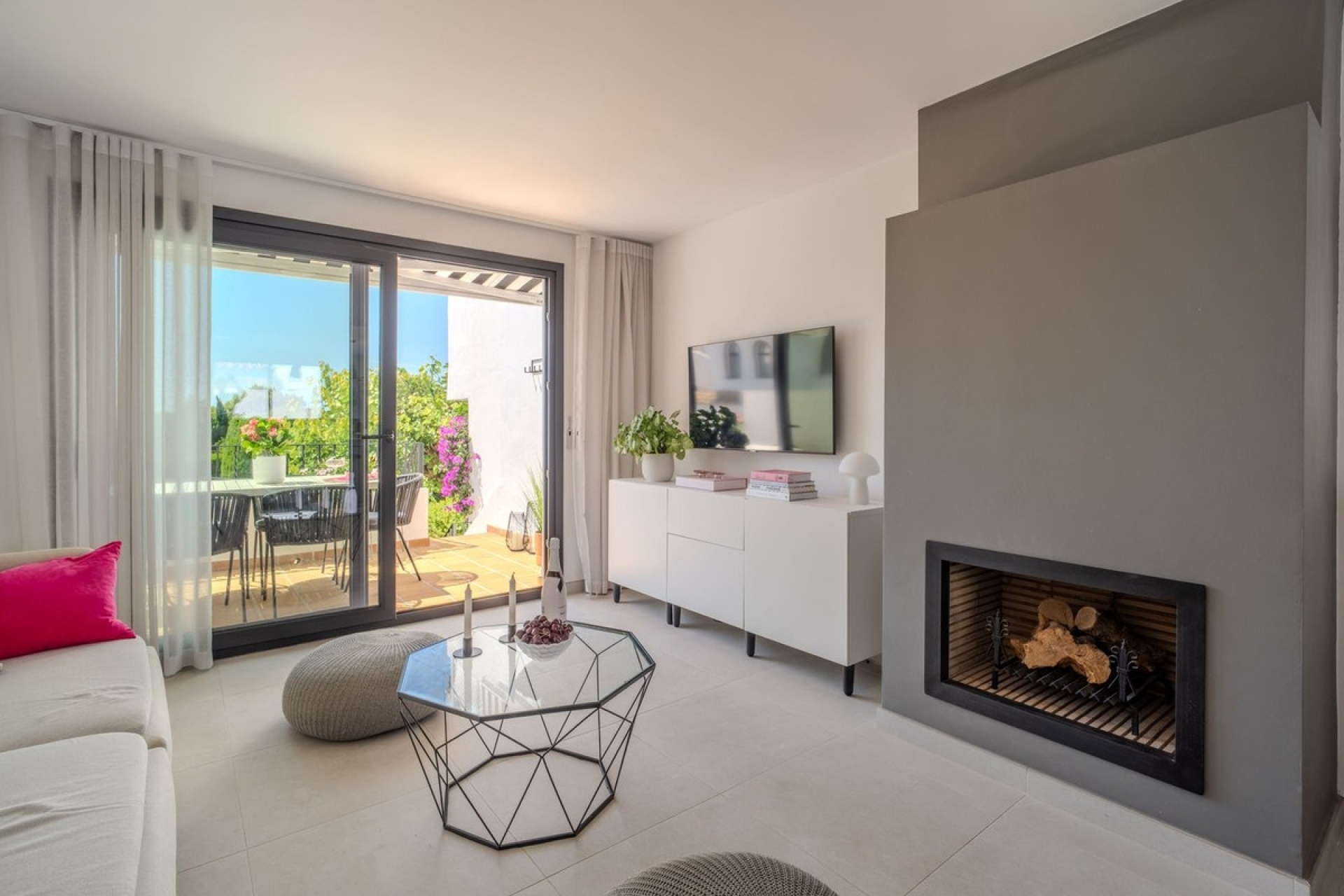 Resale - Town house - Estepona - Costalita