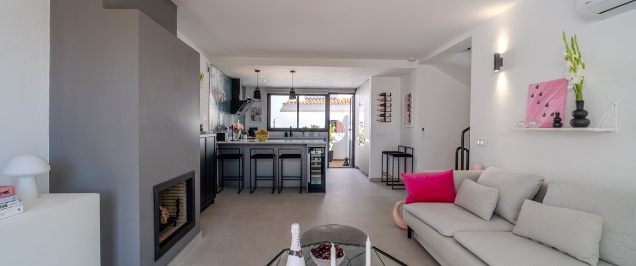 Resale - Town house - Estepona - Costalita