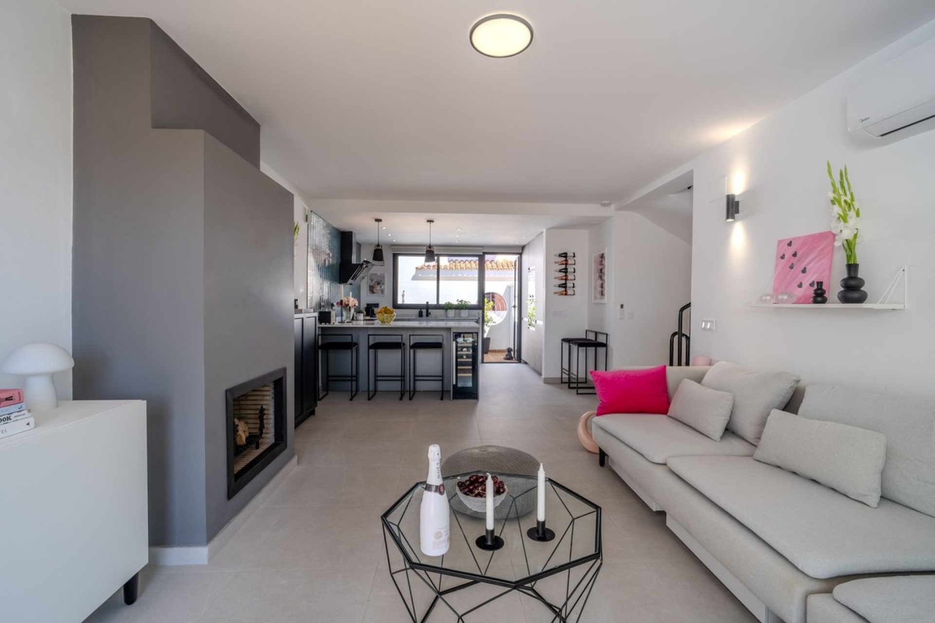 Resale - Town house - Estepona - Costalita