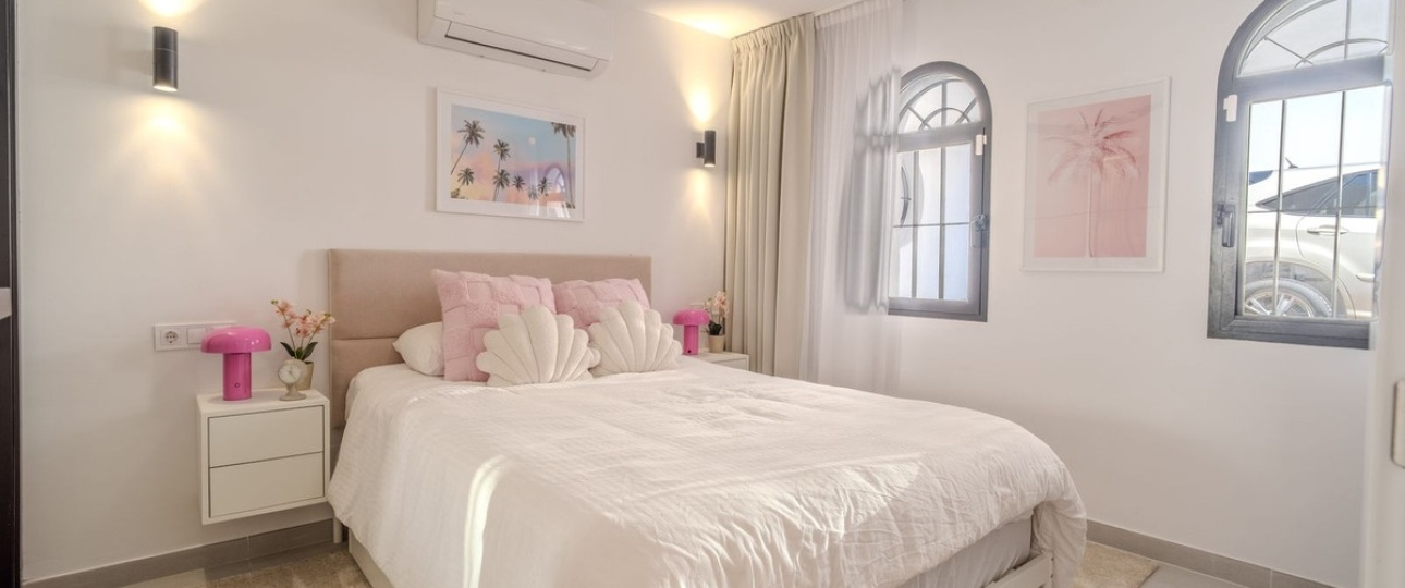 Resale - Town house - Estepona - Costalita