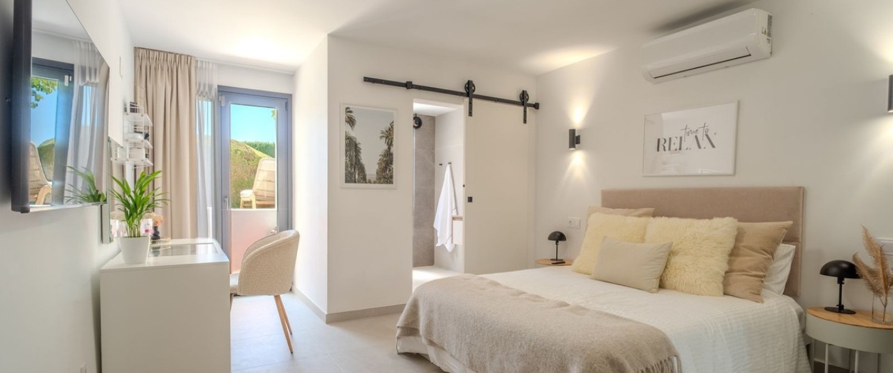 Resale - Town house - Estepona - Costalita