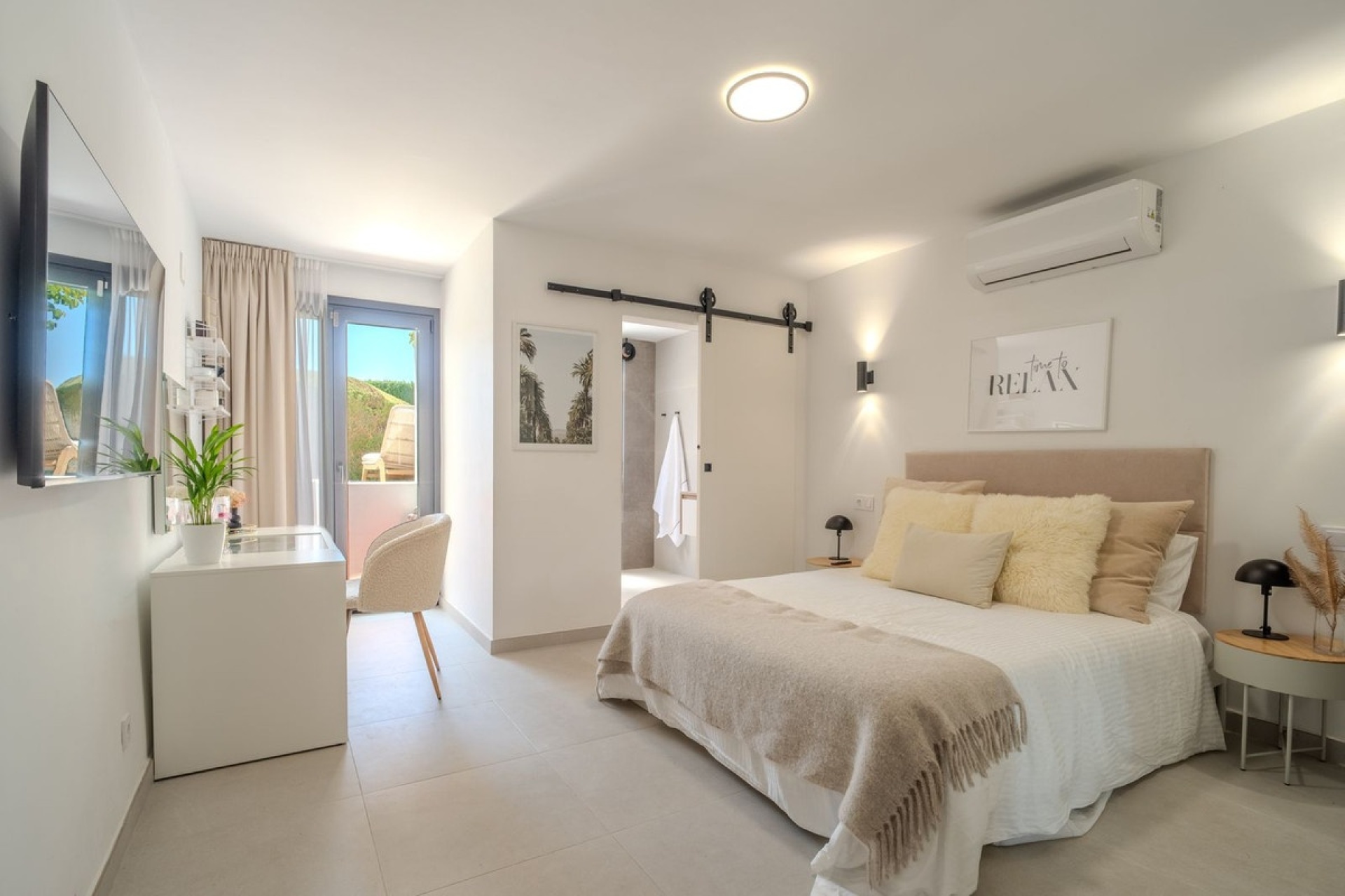 Resale - Town house - Estepona - Costalita