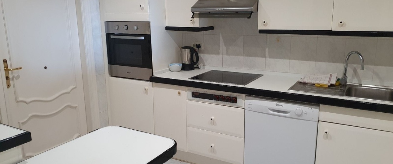 Resale - Town house - Estepona - El Presidente