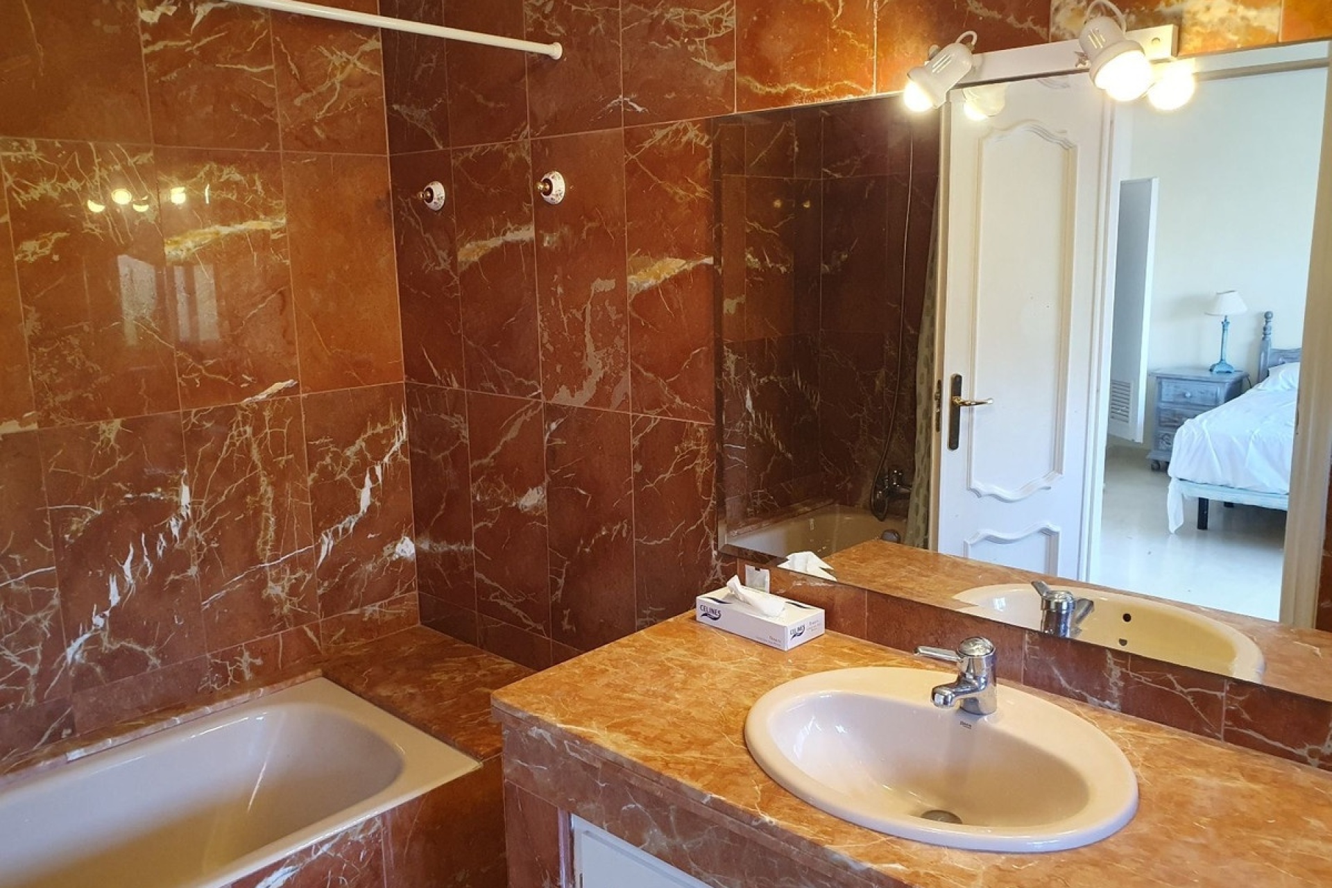 Resale - Town house - Estepona - El Presidente
