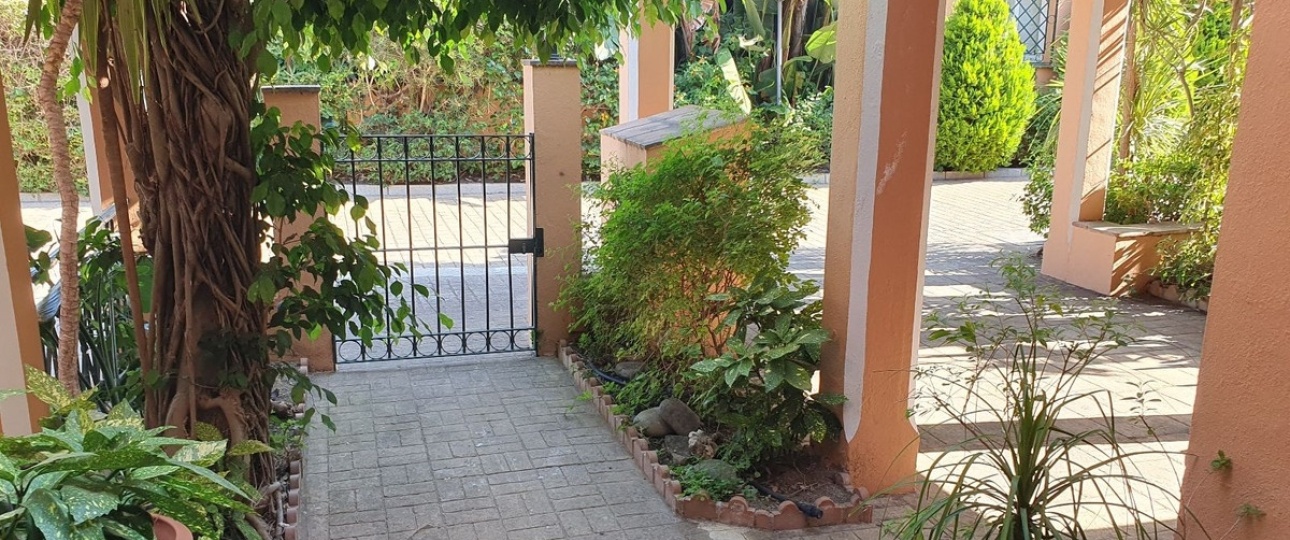 Resale - Town house - Estepona - El Presidente