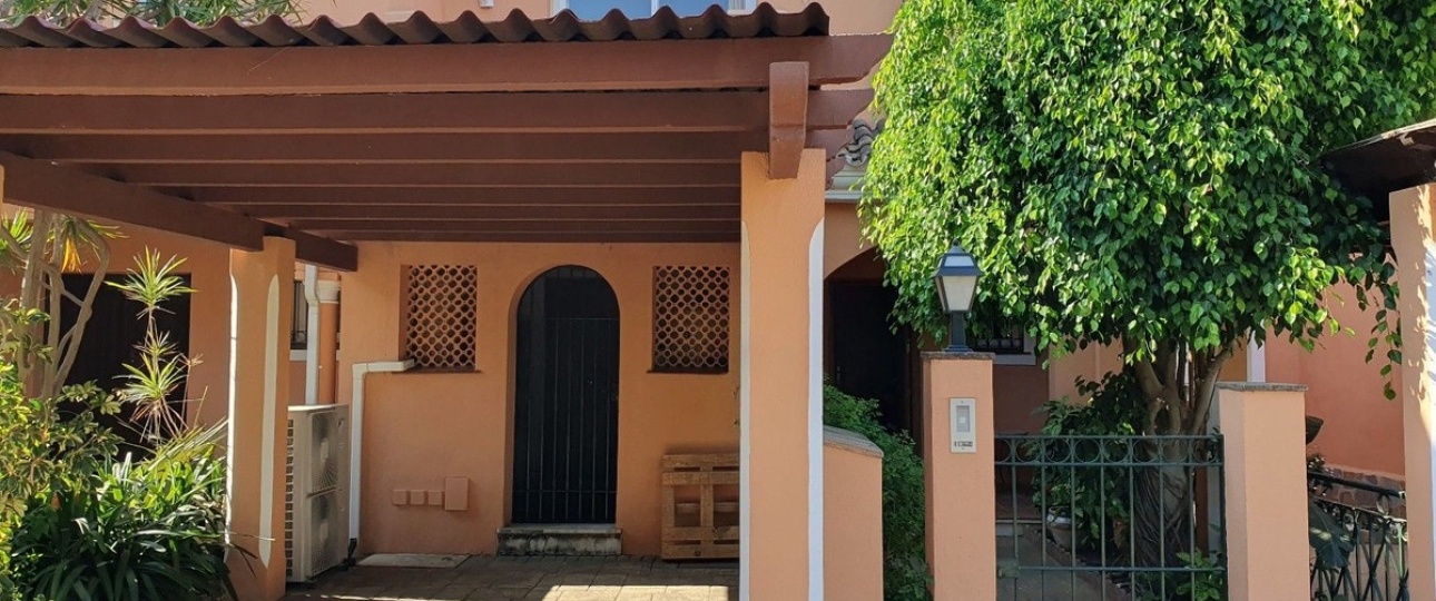 Resale - Town house - Estepona - El Presidente