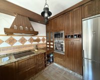 Resale - Town house - Estepona - Estepona Centro