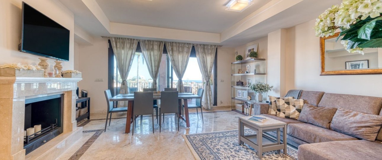Resale - Town house - Estepona - Estepona Centro