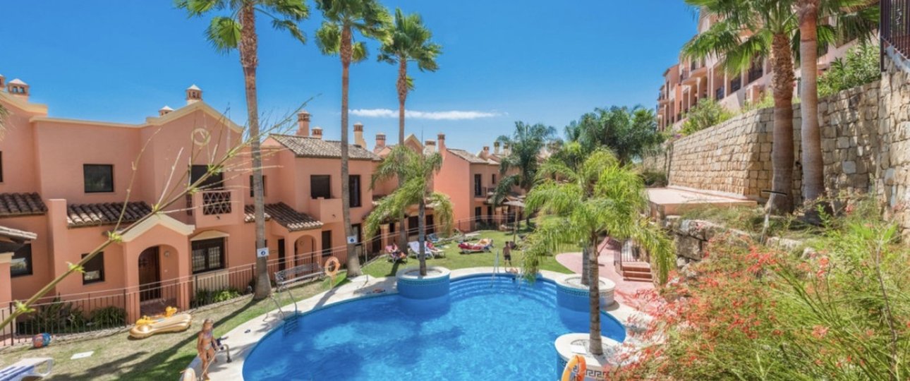 Resale - Town house - Estepona - Estepona Centro