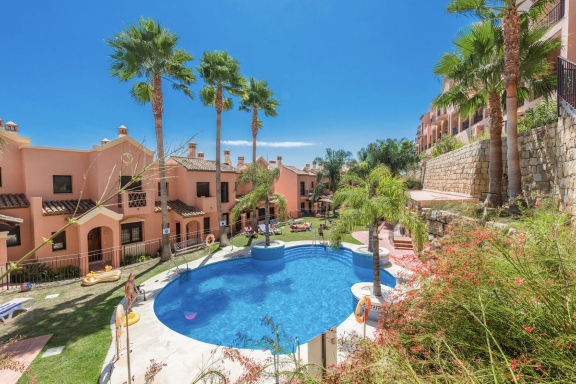 Resale - Town house - Estepona - Estepona Centro