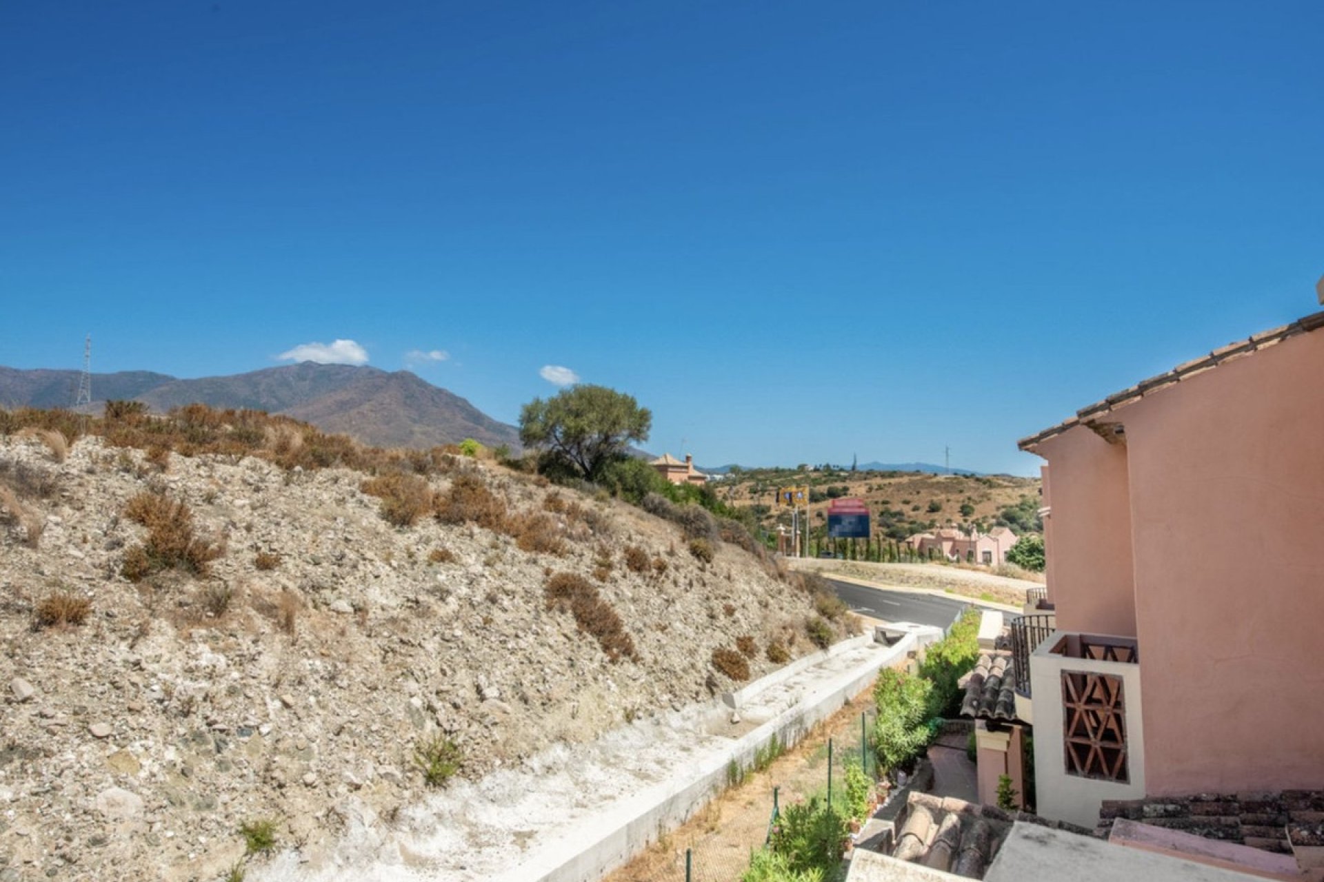 Resale - Town house - Estepona - Estepona Centro