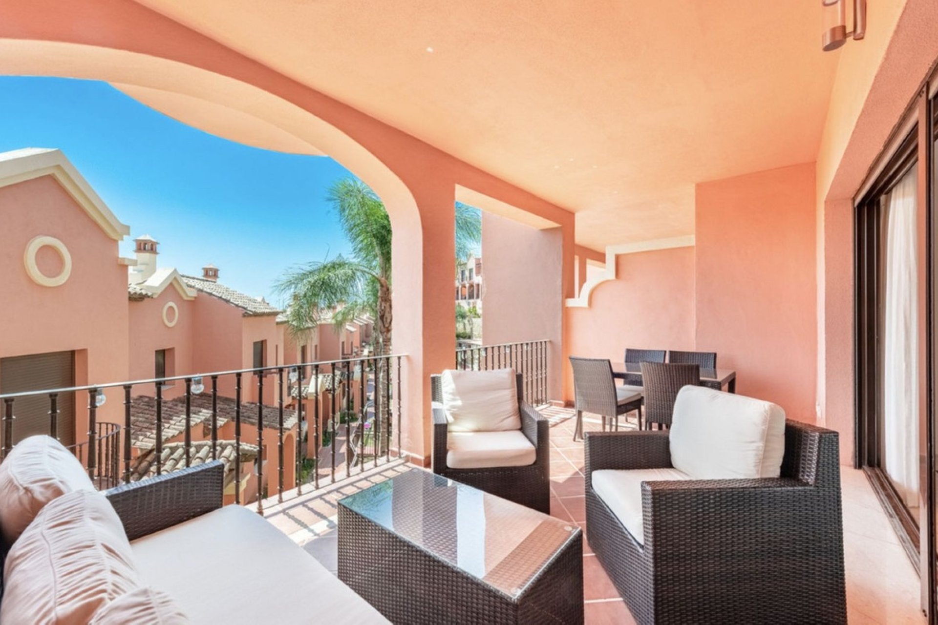 Resale - Town house - Estepona - Estepona Centro