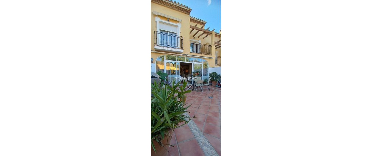 Resale - Town house - Estepona - Estepona Centro