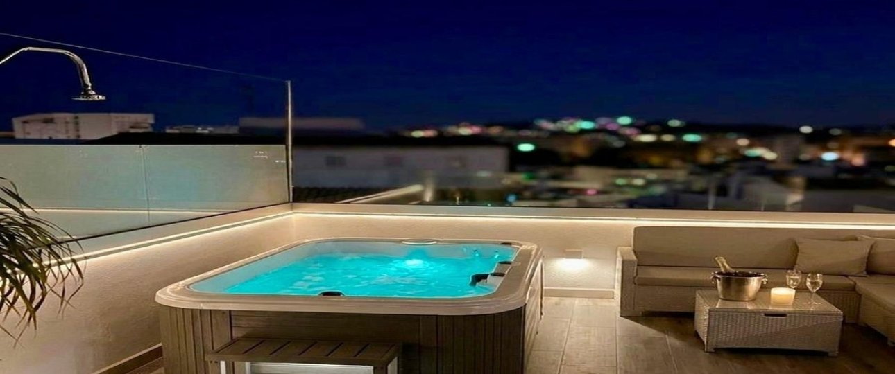Resale - Town house - Estepona - Estepona Centro