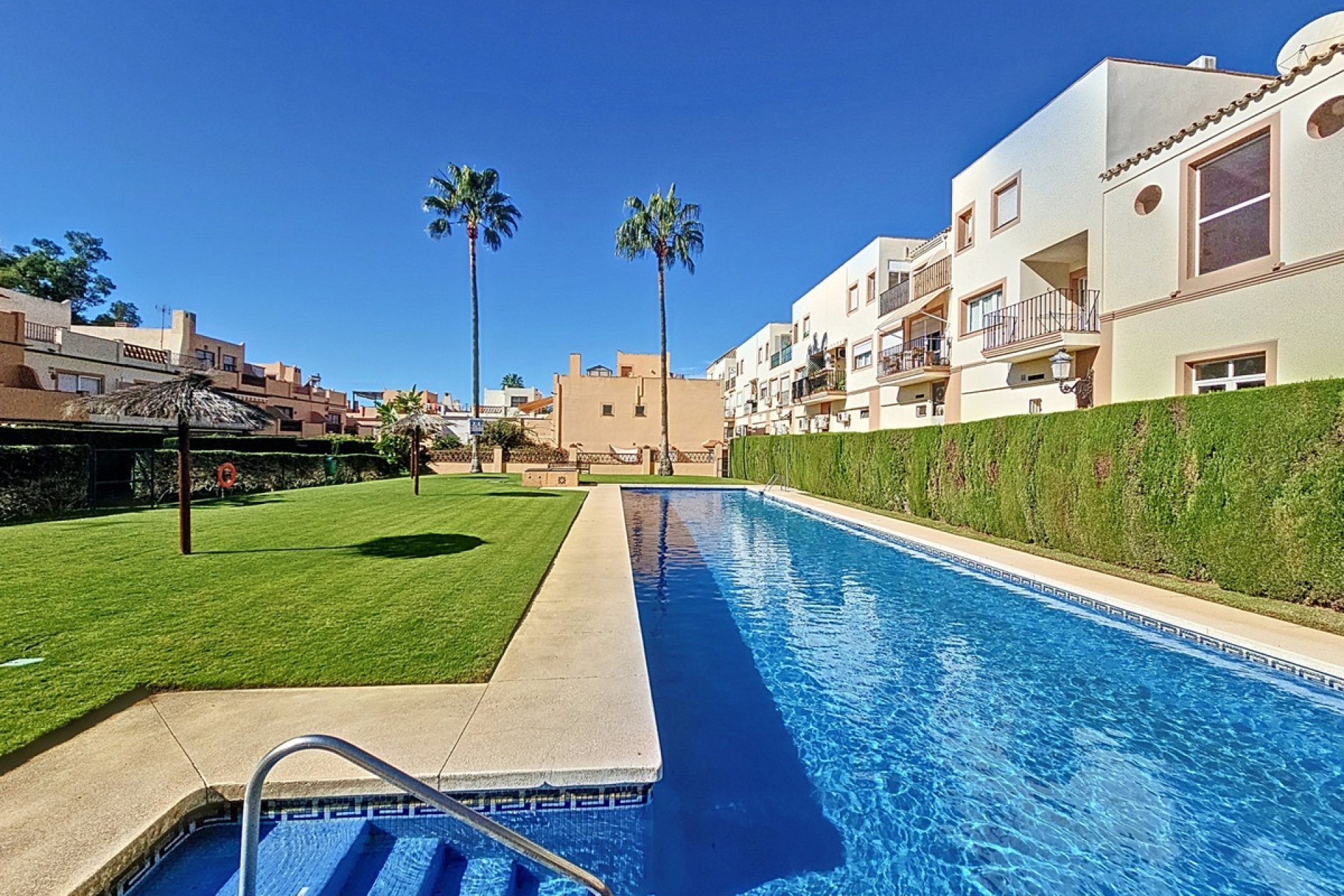 Resale - Town house - Estepona - Estepona Centro